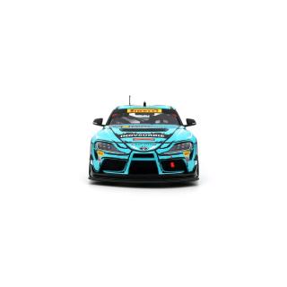 TOYOTA GR SUPRA GT4 EVO 2 A. MCINTOSH / P. THOMPSON BLUE 2025 OttO mobile 1:18 Resinemodell (Türen, Motorhaube... nicht zu öffnen!)